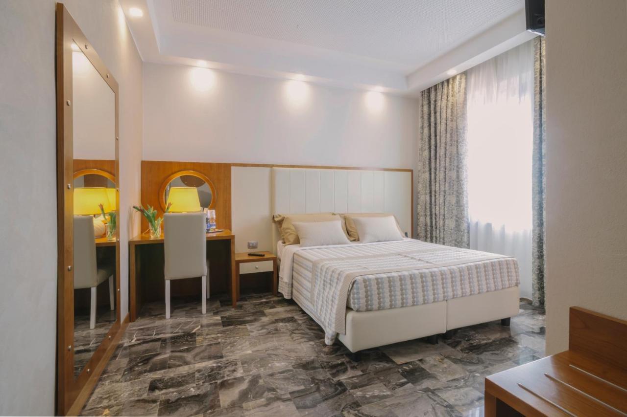 Piccolo Hotel Palosco Ngoại thất bức ảnh